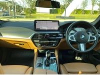 BMW 520d M Sport LCI (G30) 2021 รูปที่ 13